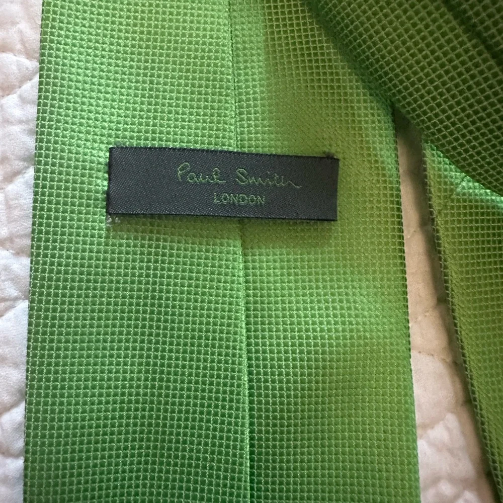 Paul Smith - Picture 2 of 10